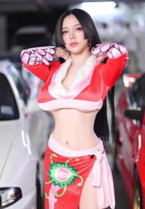 ไอเนะ ยูคิมุระ