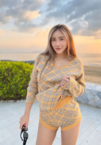 Jariya-Rachomas-Sea1