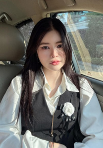 เอ๋ มิรา