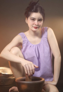 เอ๋ มิรา