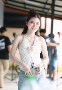 เอ๋ มิรา