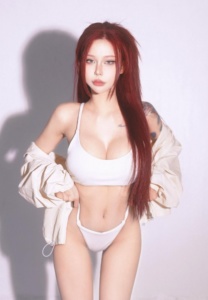 amornrat suwanpratheep-015-Dazzling Shisha Amornrat