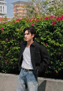 เพิร์ธ ธนพนธ์