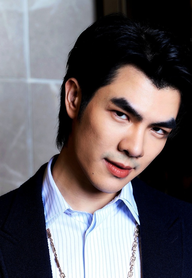 มาย ภาคภูมิ ในลุคพอร์เทรตหล่อคมเข้ม