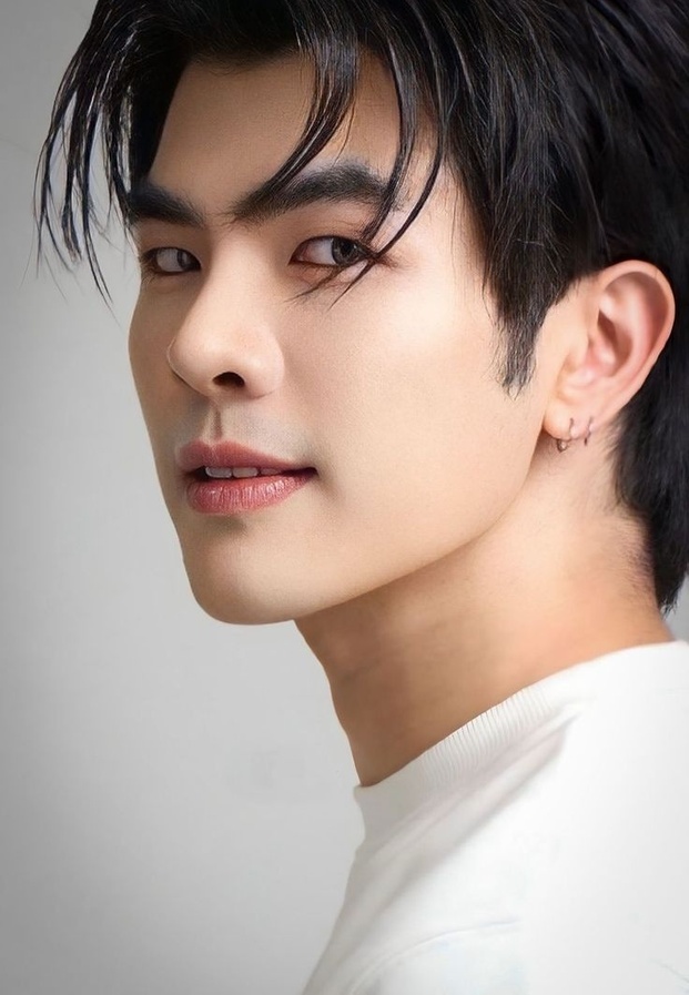 มาย ภาคภูมิ ในลุคคลีนสุดประณีต